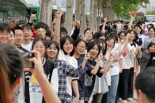 手感火热！雷霆二年级生吉昂7中6&三分4中3 拿下赛季新高18分